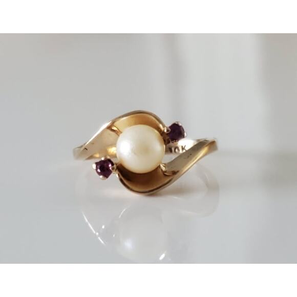 Vintage Mid-Century 10K Cultured Pearl and Ruby Bypass Ring - Picture 1 of 8